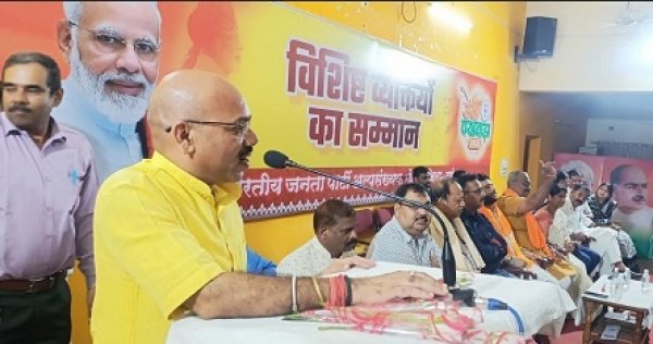 भाजपा अल्पसंख्यक मोर्चा ने सेवा पखवाड़ा में किया सम्मान समारोह