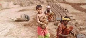 ईंट भट्ठों पर कार्य करने वाले श्रमिकों के बच्चों में शिक्षा के प्रति बढ़ा रूचि, दिखने लगा बदलाव
