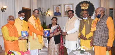 राज्यपाल से देव संस्कृति विश्वविद्यालय शांतिकुंज के प्रति कुलपति डॉ. चिन्मय पण्डया ने मुलाकात की