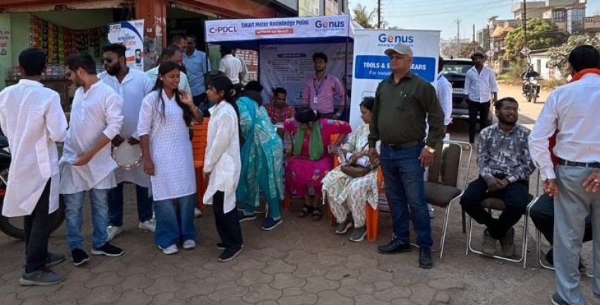स्मार्ट मीटर, स्मार्ट सुविधा: वैशाली नगर और कोहका के शिविरों में उपभोक्ताओं ने जानी आधुनिक बिजली प्रबंधन की खूबियां