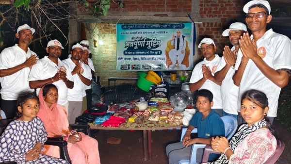 "राख में तब्दील हुआ घर, उम्मीद बनकर पहुंचे संत रामपाल महाराज की अन्नपूर्णा मुहिम"