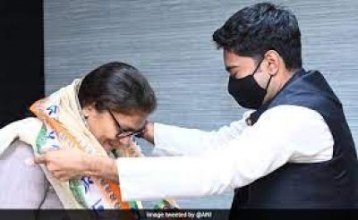 कांग्रेस से इस्‍तीफा देने वाली सुष्मिता देव TMC में हुईं शामिल, असम में बनेंगी पार्टी का चेहरा