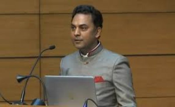 भारतीय अर्थव्यवस्था 11% की रिकॉर्ड विकास दर के तेज वापसी करेगी
