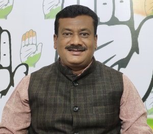 रमन सिंह बताये क्या भाजपा आंध्रप्रदेश की तरह ही उत्तर प्रदेश, पंजाब, उत्तराखंड, गोवा, मणिपुर में भी 50 रु में शराब देने का वादा कर चुनाव लड़ेंगी?