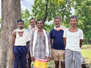 मुख्यमंत्री विष्णु देव साय द्वारा सड़क निर्माण की स्वीकृति देने पर क्षेत्रवासियों में खुशी की लहर