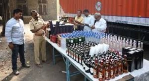 जशपुर में 51 लाख की अवैध शराब जब्त, 734 कार्टन बरामद &ndash; ऑपरेशन &lsquo;आघात&rsquo; में पुलिस की तीसरी बड़ी सफलता