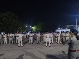 अंतरराष्ट्रीय महिला दिवस पर दुर्ग पुलिस ने महिला सशक्तिकरण की अनोखी मिसाल पेश की