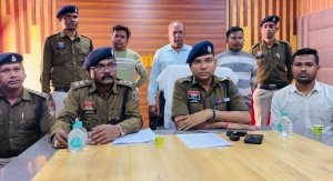 पति ने दोस्त के साथ मिलकर की पत्नी की हत्या, 48 घंटे में अंधे कत्ल का खुलासा
