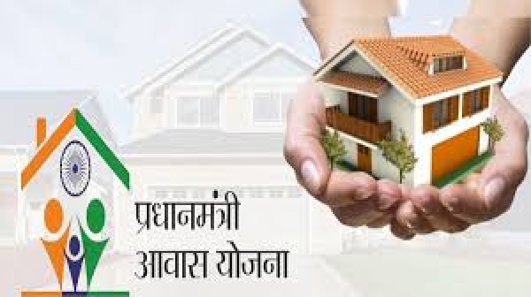 प्रधानमंत्री आवास योजना के तहत 60 हितग्राहियों को मिला पक्का मकान, लॉटरी के माध्यम से हुआ आवास आबंटन