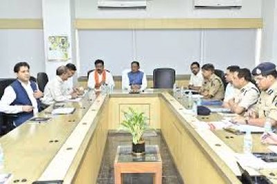 मुख्यमंत्री विष्णु देव साय ने गृह विभाग की ली समीक्षा बैठक