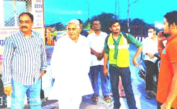 वोरा की पहल पर 50 लाख से वायशेप ब्रिज में डामरीकरण प्रारंभ , शहर के ब्रिजों के लिए स्वीकृत कराए हैं 2.06 करोड़