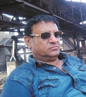 कोरोना ने छीना छॉलीवुड डारयेक्टर एजाज वारसी को