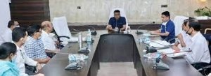 कलेक्टर ने ली मेडिकल कॉलेज की डीन एवं डॉक्टरों की बैठक..