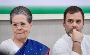 लेटर विवाद के बाद &#039;डैमेज कंट्रोल&#039; के प्रयास, सोनिया और राहुल ने किया गुलाम नबी को फोन: सूत्र