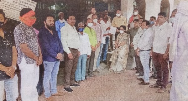 भाजपाइयों ने खाद, बीज व बिजली आपूर्ति बाधा समाधान के लिए कलेक्टर को सौंपा ज्ञापन