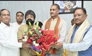 मुख्यमंत्री श्री विष्णु देव साय ने छत्तीसगढ़ खनिज विकास निगम के नवनियुक्त अध्यक्ष श्री सौरभ सिंह को पदभार ग्रहण पर दी बधाई एवं शुभकामनाएं