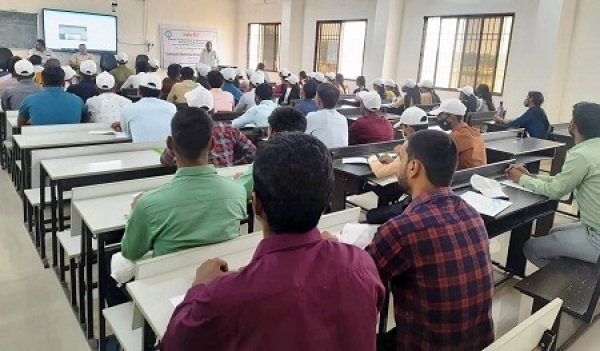 मशरूम उत्पादन तकनीक पर एक दिवसीय प्रशिक्षण का हुआ आयोजन