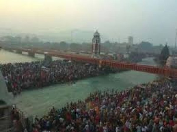 रोहिणी नक्षत्र में कार्तिक पूर्णिमा का स्नान  इन 3 उपायों से बरसेगी लक्ष्मी की कृपा