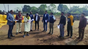 प्रबंध संचालक मार्कफेड एवं सचिव मार्कफेड रायपुर ने जिले के धान उपार्जन केन्द्र अंजोरा एवं रेंगाकठेरा का किया निरीक्षण