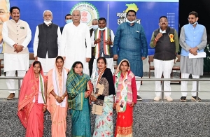 रायपुर : छत्तीसगढ़ में साकार हो रहा पुरखों का सपना:  भूपेश बघेल