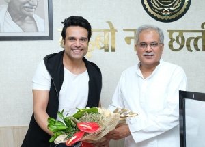 मुख्यमंत्री से सुप्रसिद्ध हास्य कलाकार कृष्णा अभिषेक ने की सौजन्य मुलाकात