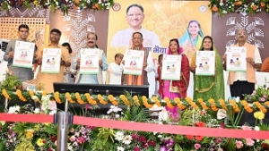 मुख्यमंत्री ने पोरा तिहार कार्यक्रम में प्रदेश में राष्ट्रीय पोषण माह का किया शुभारंभ