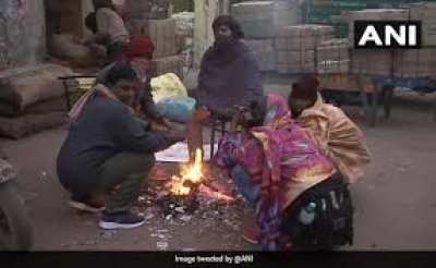 नए साल के जश्न में खलल दिल्ली में 3.3 डिग्री पर पहुंचा पारा, माउंट आबू में माइनस 4 डिग्री तापमान