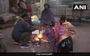 नए साल के जश्न में खलल दिल्ली में 3.3 डिग्री पर पहुंचा पारा, माउंट आबू में माइनस 4 डिग्री तापमान