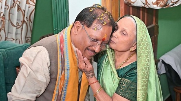 माँ का आशीर्वाद और अपार जनस्नेह : बगिया में आत्मीयता के साथ मना मुख्यमंत्री का जन्मदिन