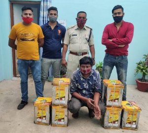 गोदाम में चोरी का आरोपी गिरफ्तार