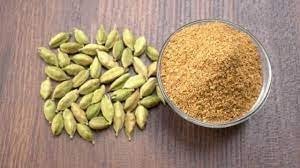 वेट लॉस के साथ इलायची चबाने के हैं इतने फायदे