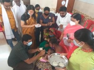 वजन त्योहार का देवेन्द्र यादव ने की प्रशंसा ,कहा अधिकारी, कर्मचारी और आंगनबाड़ी कार्यकर्ता हैं बधाई के पात्र