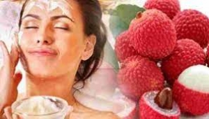 लगाए लीची का प्राकृतिक फेस पैक, दमक उठेगा चेहरा