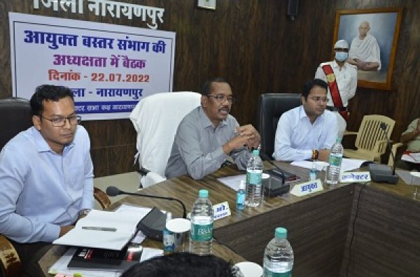 समाज की सहमति के आधार पर देवगुडी-घोटूल के मूलस्वरूप में ही किया जाएगा जीर्णोद्धार: कमिश्नर श्री श्याम धावड़े