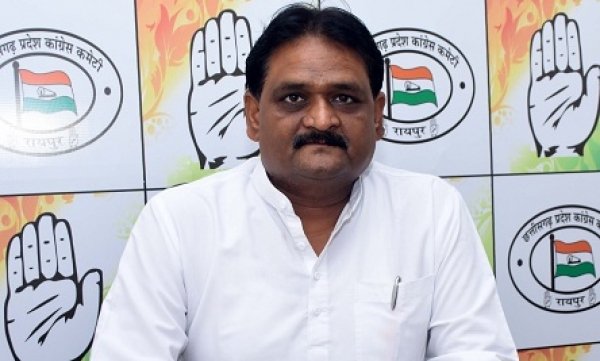 पूर्व मंत्री ननकी राम ने सरकार के बदनुमा चेहरे को दिखाया - कांग्रेस