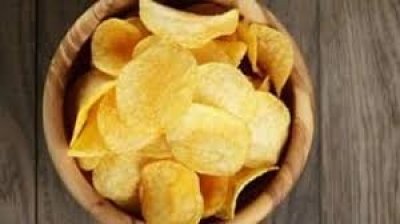 सावन के व्रत में घर पर बनाएं Crunchy Banana Chips,नोट कर लें आसान रेसिपी