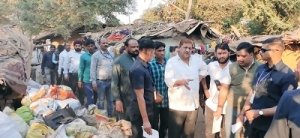 कैबिनेट मंत्री मोहम्मद अकबर ने सौरा बस्ती में लगाया जन चौपाल