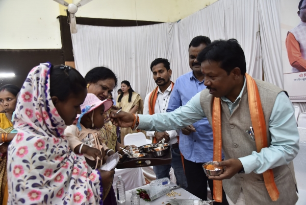 अंतरराष्ट्रीय महिला दिवस के अवसर पर जिला स्तरीय कार्यक्रम में हजारों महिलाओं ने उत्साह के साथ लिया हिस्सा