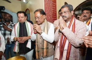रामचंडी मंदिर में मुख्यमंत्री विष्णुदेव साय ने की पूजा-अर्चना, प्रदेश की खुशहाली की कामना