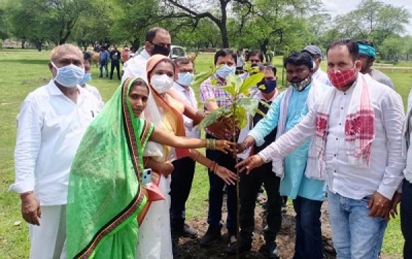 जिले में व्यापक स्तर पर गौठानों में रोका छेका कार्यक्रम का आयोजन