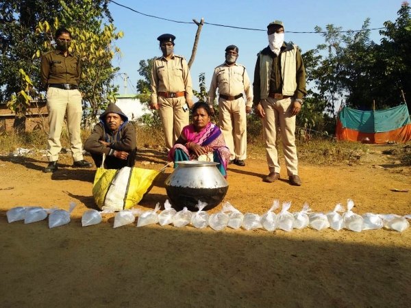 कुकरेल क्षेत्र में अवैध शराब के खिलाफ आबकारी विभाग ने की कार्रवाई, दो आरोपी जेल दाखिल