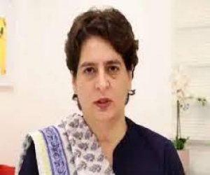 प्रियंका गाँधी  ने खुद को किया आइसोलेट, फैमिली मेंबर और एक स्टाफ कोरोना पॉजिटिव