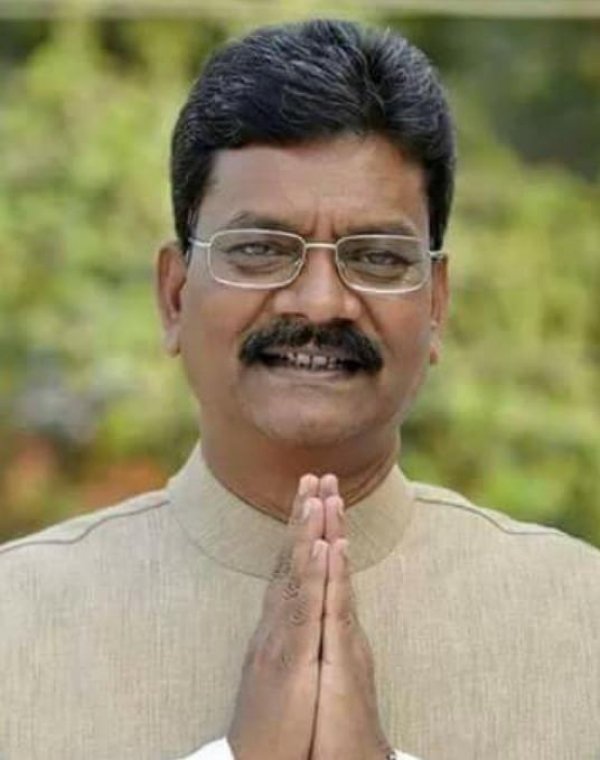 विस् अध्यक्ष डॉ चरणदास महंत ने पावन श्रावण मास के प्रथम सोमवार की प्रदेशवासियों को दी बधाई शुभकामनाएं।