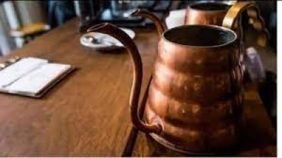 तांबे के बर्तनों का इस तरह से रखें ख्याल, कभी नहीं होंगे खराब