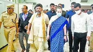 भारत जोड़ो यात्रा बीच में छोड़ ED के सामने पेश हुए डीके शिवकुमार, नेशनल हेराल्ड केस में पूछताछ