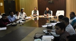 घटते भू-जल स्तर को देखते हुए जल संरक्षण हेतु समुचित उपाय सुनिश्चित करें: कलेक्टर श्री चन्द्रवाल