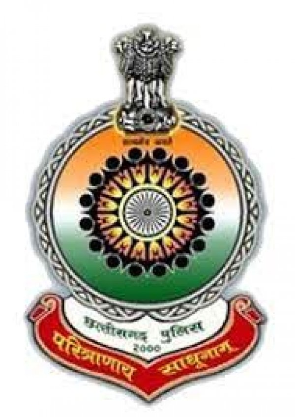 अवैध शराब बिक्री करते तीन आरोपी गिरफ्तार