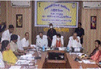 केन्द्रीय नागरिक उड्डयन मंत्री ज्योतिरादित्य सिंधिया ने आकांक्षी जिला कार्यक्रम अंतर्गत कार्यों की समीक्षा की