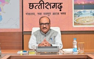 मुख्य सचिव ने मंत्रालय महानदी भवन में नवा अंजोर विजन@ 2047 मॉनिटरिंग पोर्टल की समीक्षा की