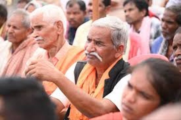 हम आपके सेवक है और आप अपनी समस्याओं को जरूर बताएं:मुख्यमंत्री